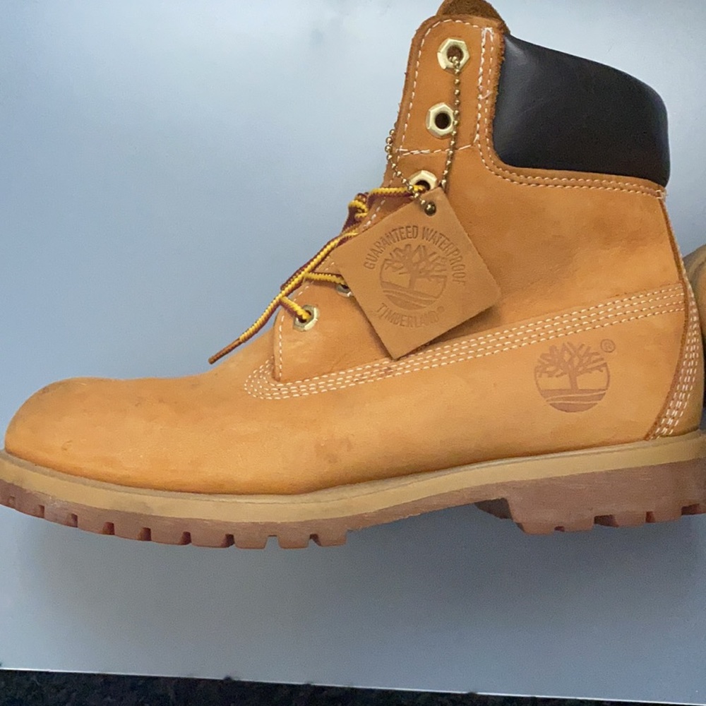 Timberland Boots - Picture 7 of 8